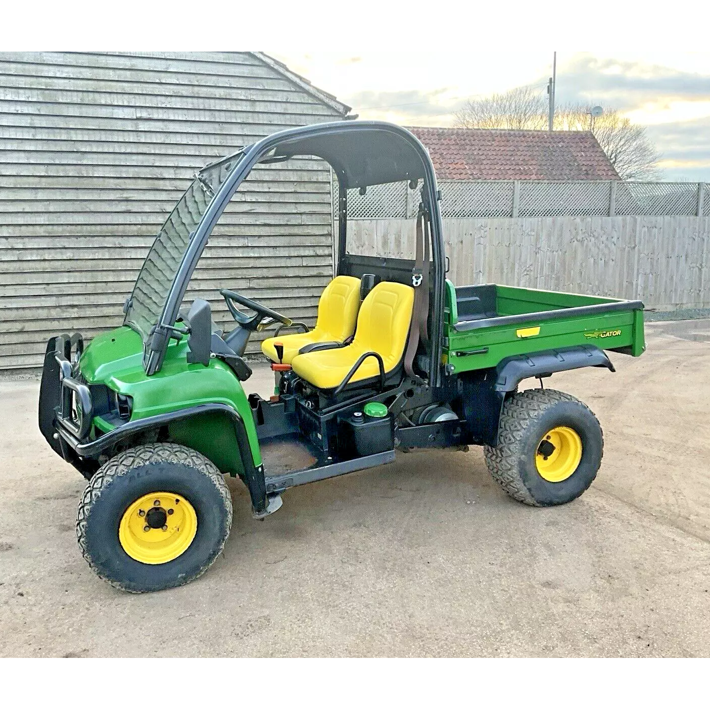 2016 JOHN DEERE HPX DIESEL 4X4 GATOR